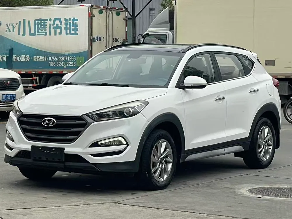Hyundai Tucson 1.6T Dual Clutch 2WD 15 Special Edition, 2018 — фото 1