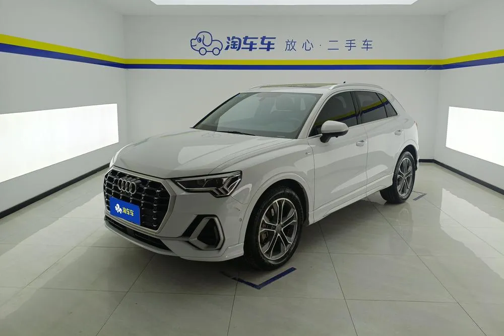 Audi Q3, 2021