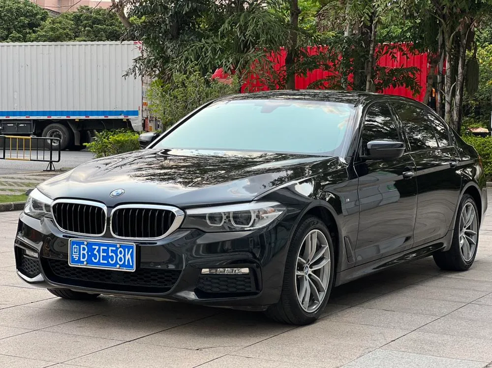 BMW 5-Series, 2018