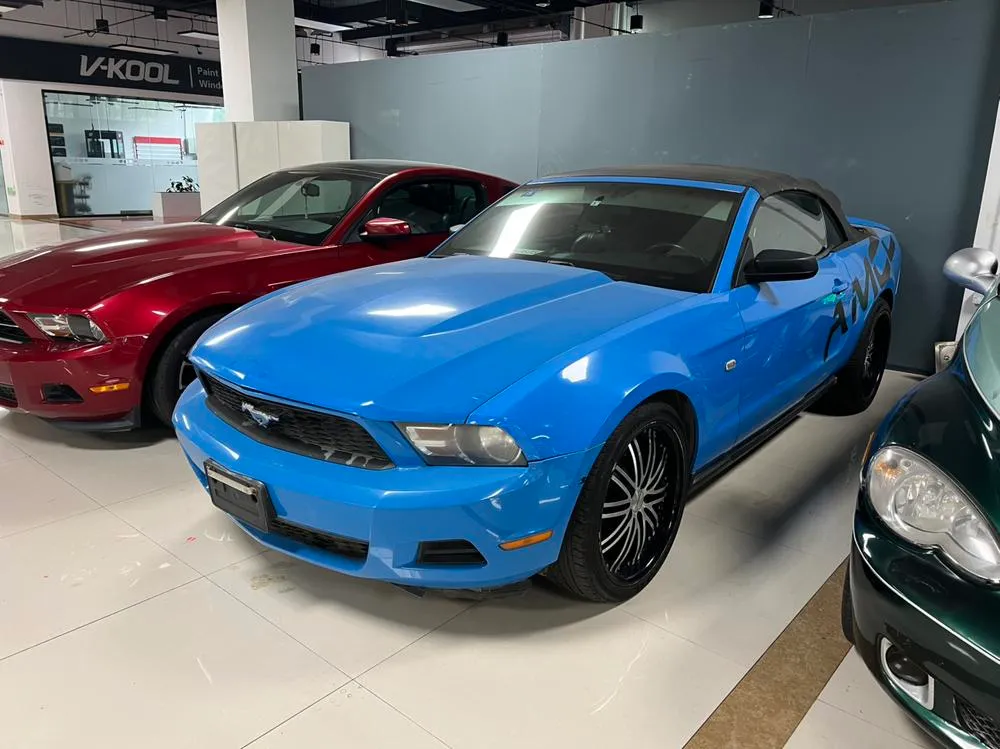 Ford Mustang 3.7L Auto Standard Version, 2013 — фото 1