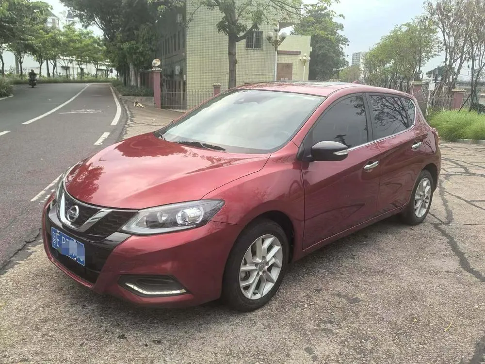 Nissan Tiida 1.6L CVT Edition, 2021 — фото 1