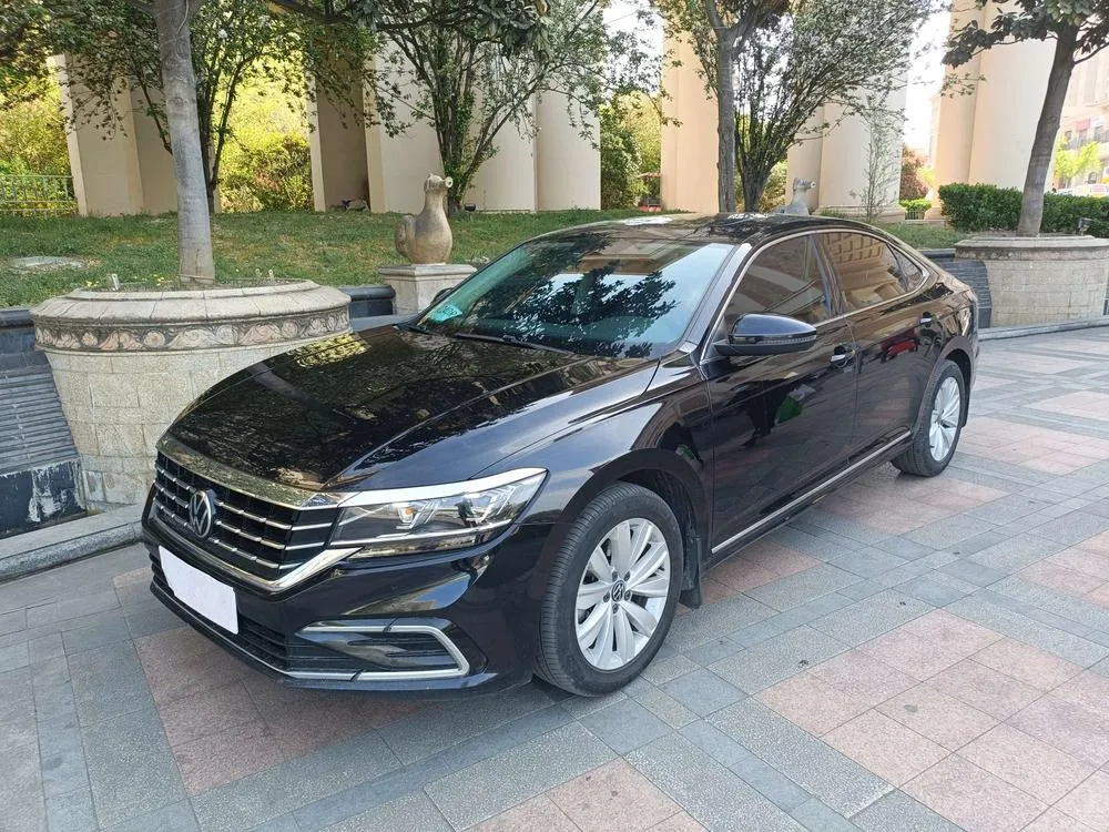 Volkswagen Passat 330TSI Elite Edition CN6, 2020 — фото 1