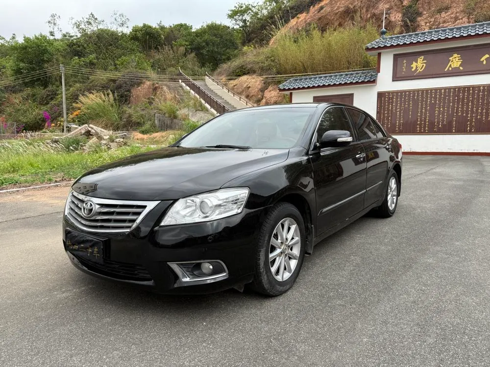 Toyota Camry, 2011