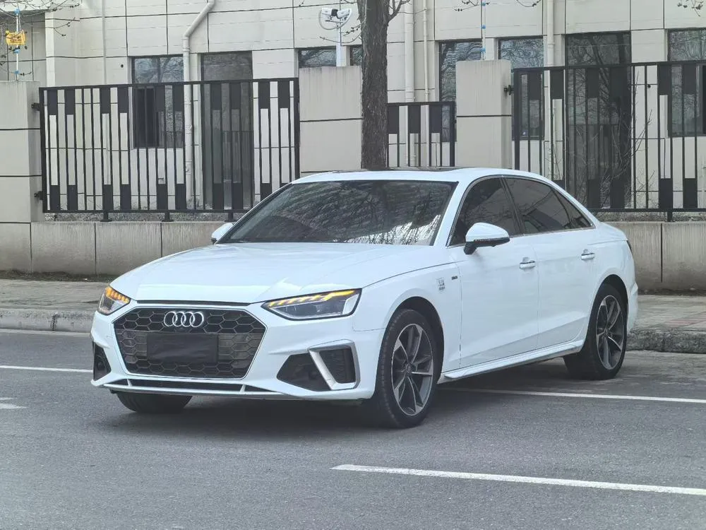 Audi A4L 40 TFSI Fashion Version, 2020 — фото 1