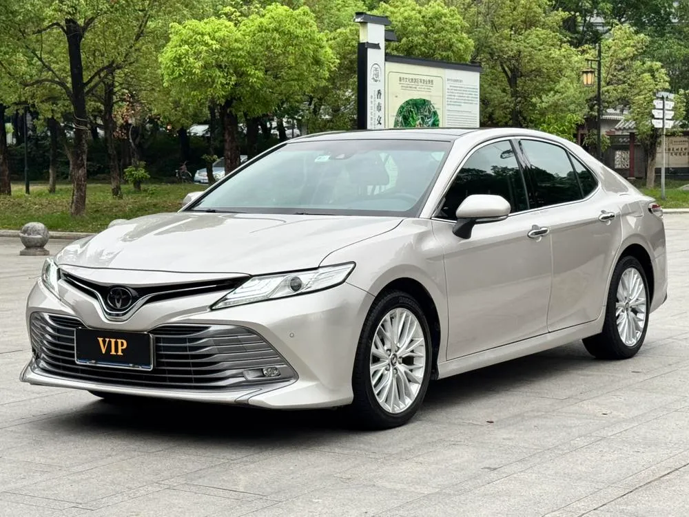 Toyota Camry, 2019