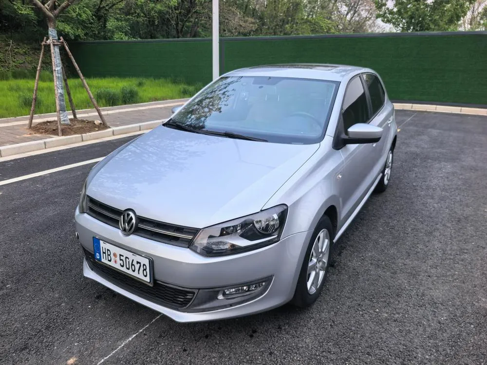 Volkswagen Polo 1.6L Auto Comfort Edition, 2013 — фото 1