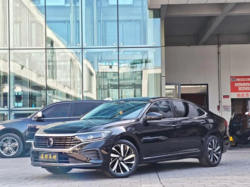 Volkswagen Passat Model 380TSI Edition, 2025 — фото 1