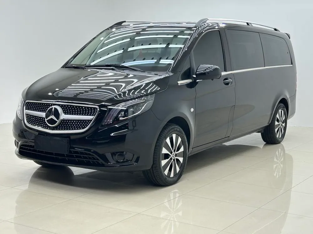 Mercedes-Benz Vito 2.0T Elite Edition 7 Seater, 2023 — фото 1
