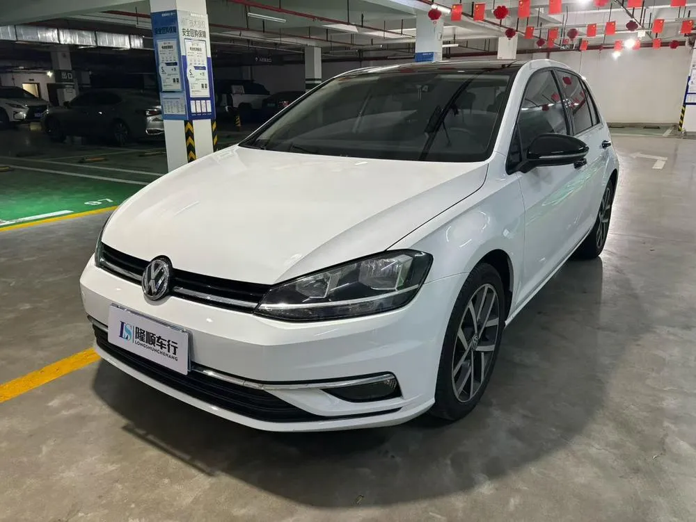 Volkswagen Golf, 2020