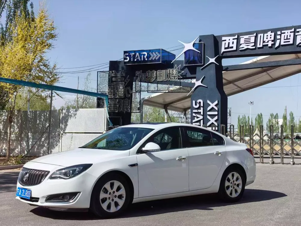 Buick Regal 1.6T Elite Version, 2015 — фото 1