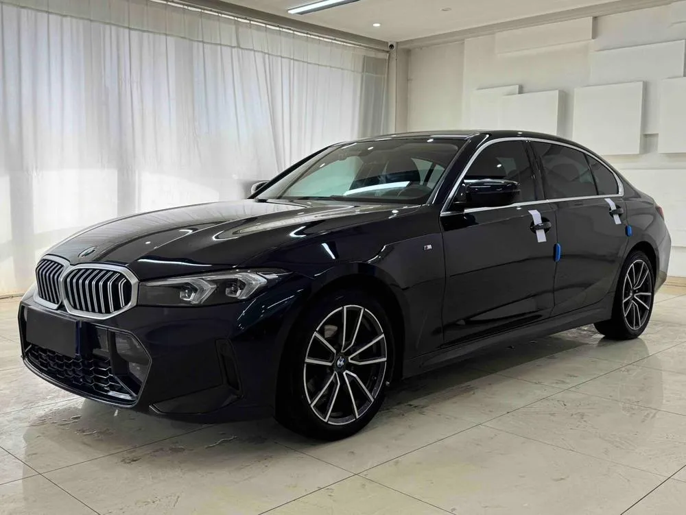 BMW 3-Series, 2023