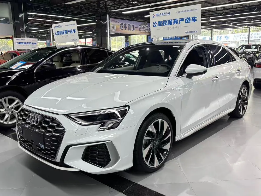 Audi A3 Facelift A3L Limousine 35 TFSI Fashion Sport Version, 2023 — фото 1
