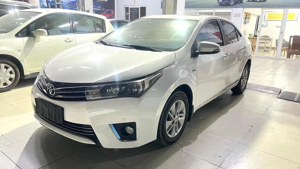 Toyota Corolla 1.6L CVT GL-i Stylish Cool Edition, 2016 — фото 1