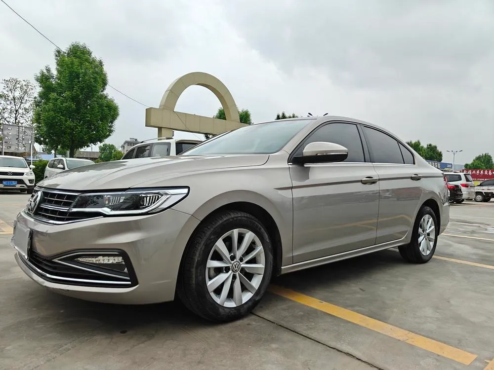 Volkswagen Bora 1.5L Auto Comfort Version, 2020 — фото 1