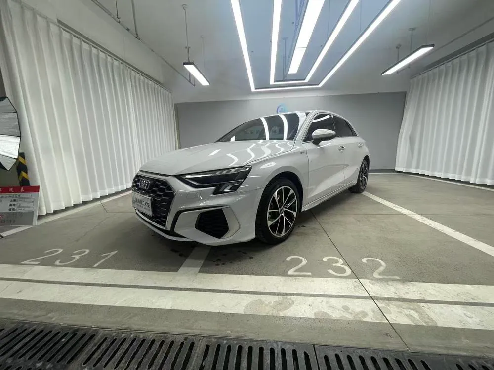 Audi A3 Sportback 35 TFSI Fashion Elite Version, 2022 — фото 1