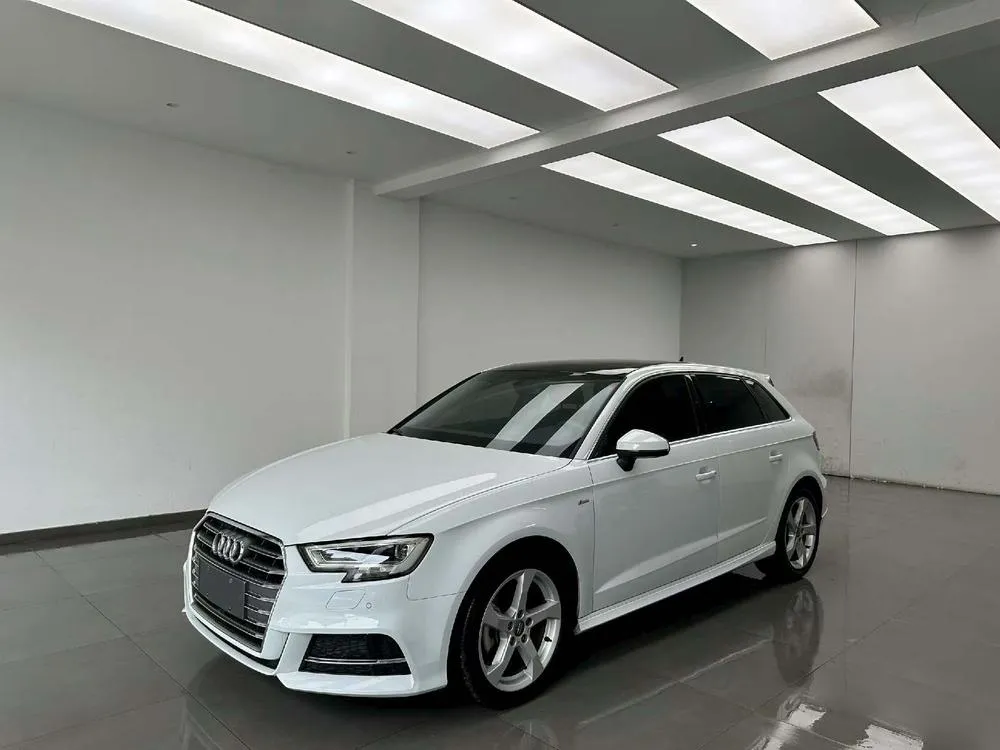 Audi A3 Sportback 35 TFSI Fashion Version CN6, 2020 — фото 1