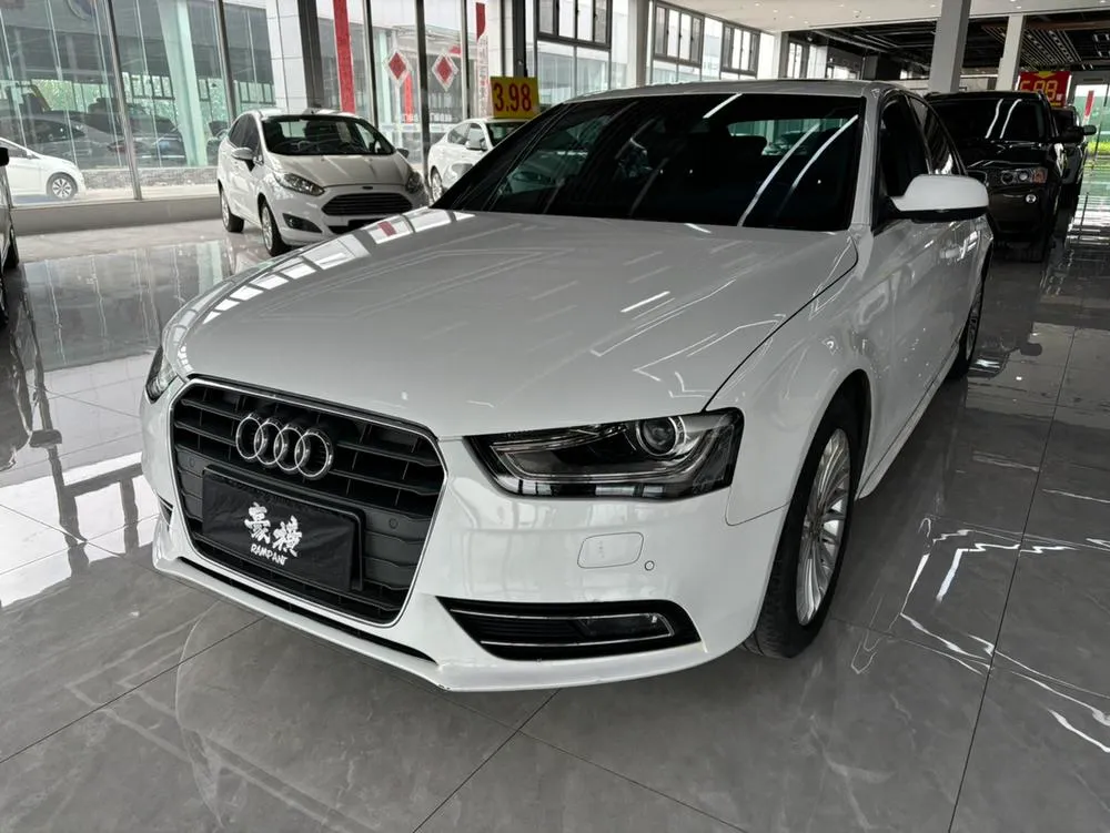 Audi A4L 35 TFSI Auto Standard Version, 2015 — фото 1