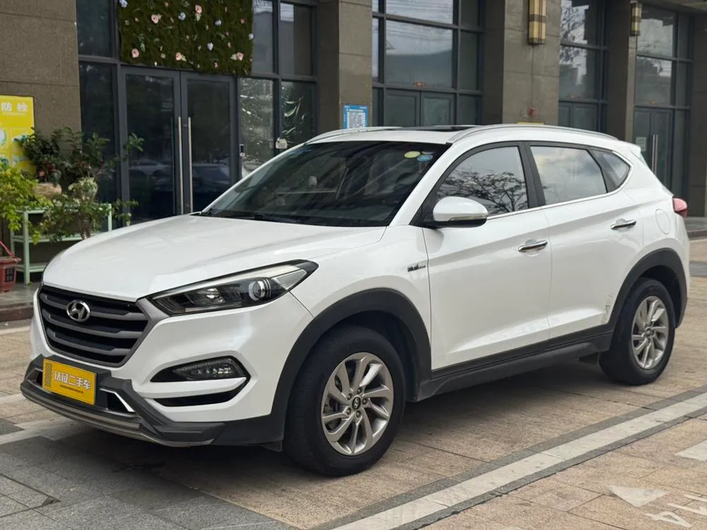 Hyundai Tucson 1.6T Dual Clutch 2WD Smart Version, 2015 — фото 1