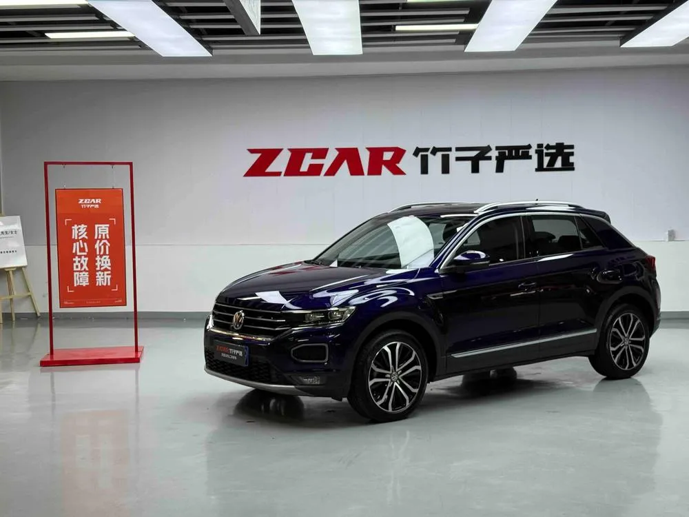 Volkswagen T-Roc 280TSI DSG 2WD Comfort Version, 2020 — фото 1
