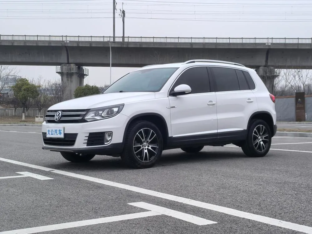 Volkswagen Tiguan 300TSI Auto 4WD Luxury Edition, 2016 — фото 1