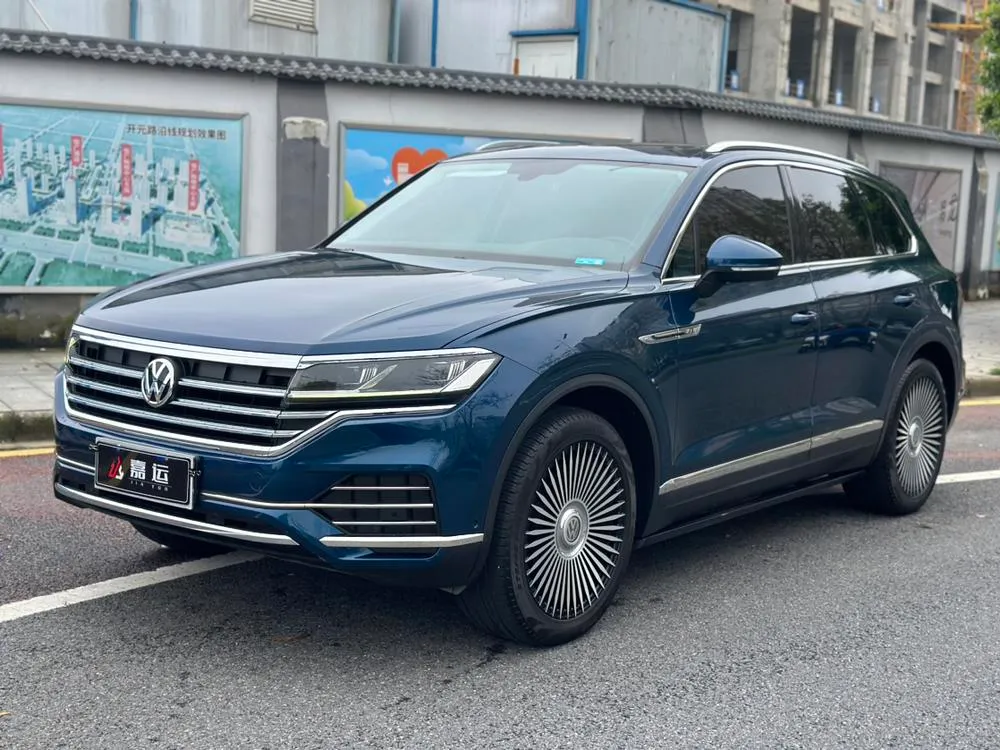Volkswagen Touareg 2.0TSI Navigator Edition CN6, 2019 — фото 1