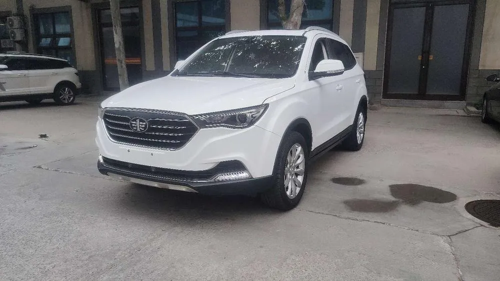 Besturn Bestune X40 1.6L Auto Luxury Version CN6, 2019 — фото 1