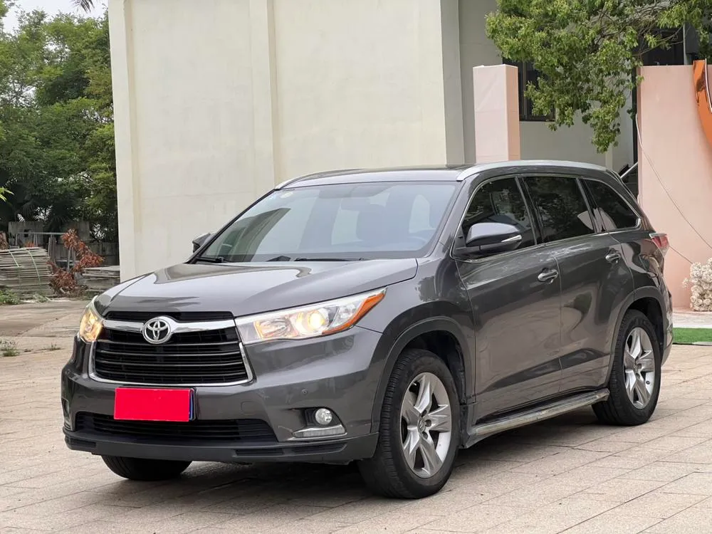 Toyota Highlander 2.0T 4WD Luxury Edition 7 Seater, 2017 — фото 1