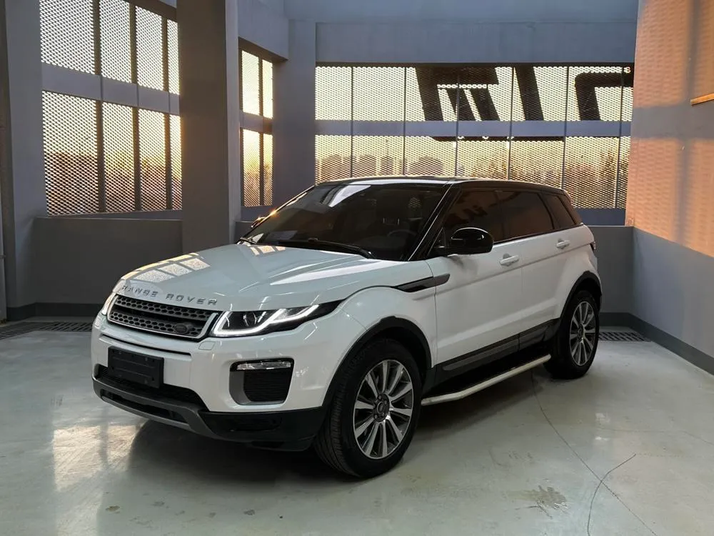 Land Rover Range Rover Evoque 2.0T SE Edition, 2017 — фото 1