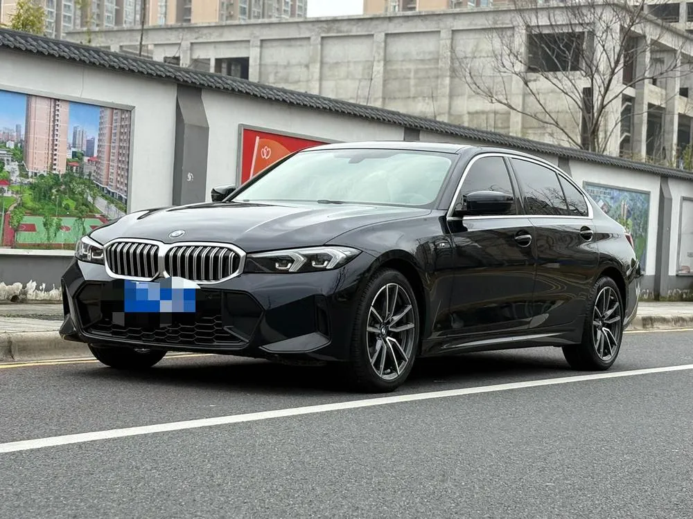 BMW 3-Series, 2023