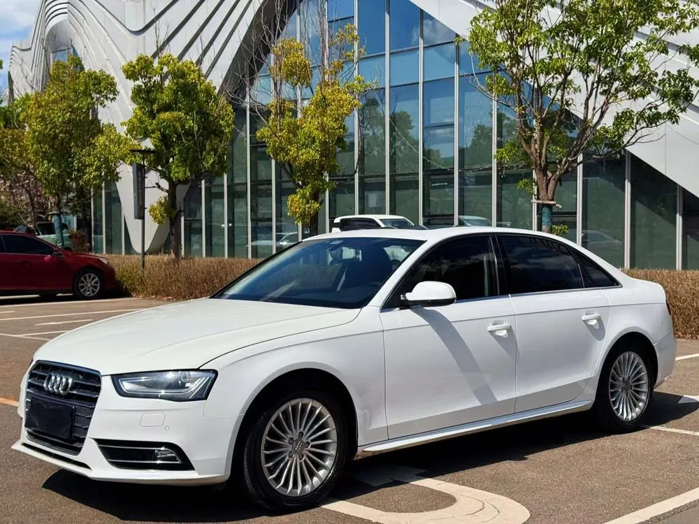Audi A4L 35 TFSI Auto Standard Version, 2013 — фото 1