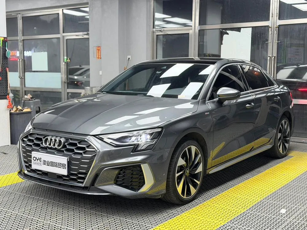 Audi A3 Facelift A3L Limousine 35 TFSI Fashion Sport Version, 2023 — фото 1