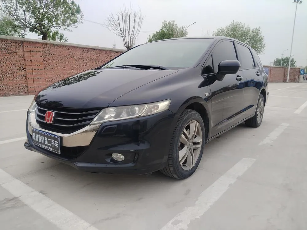 Honda Odyssey Dynamic 2.4L Comfort Edition, 2011 — фото 1
