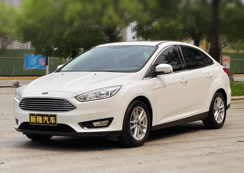 Ford Focus Sedan 1.6L Auto Style Version Edition, 2017 — фото 1