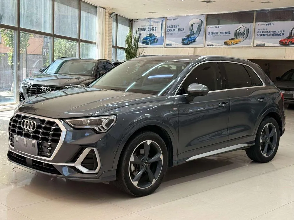 Audi Q3 35 TFSI Fashion Version, 2023 — фото 1