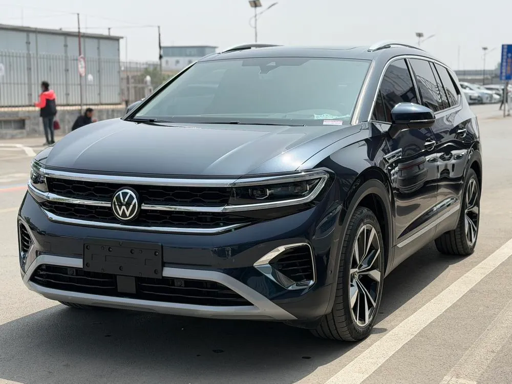 Volkswagen Tavendor 530TSI 4WD Flagship Edition Pro 7 Seater, 2023 — фото 1