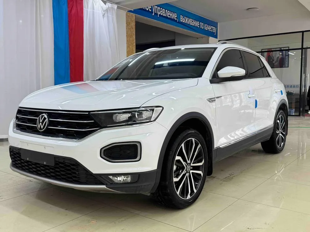 Volkswagen T-Roc 280TSI DSG 2WD Elite PLUS, 2022 — фото 1