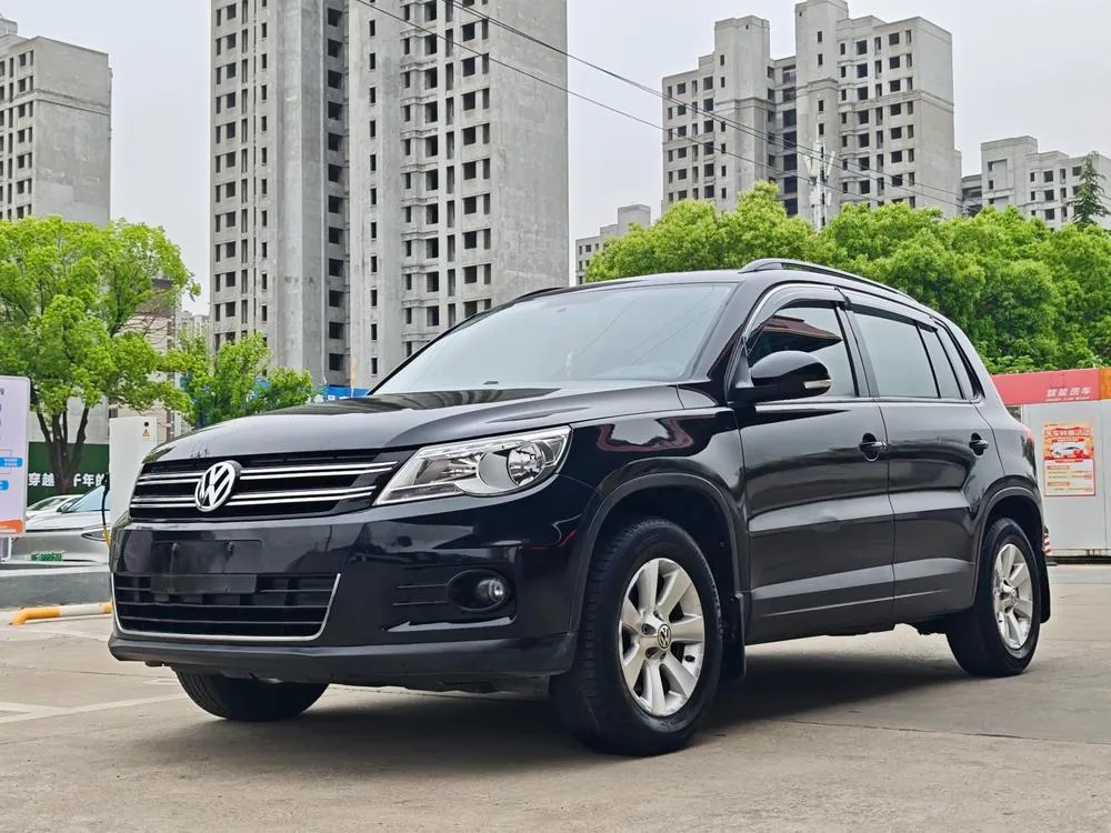 Volkswagen Tiguan 1.8TSI Auto 2WD Style Edition, 2010 — фото 1