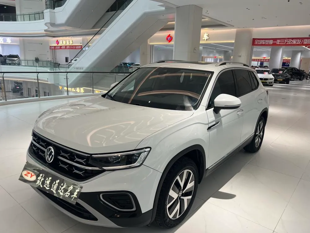 Volkswagen Tayron 330TSI 2WD Luxury Smart Connected Edition Plus, 2022 — фото 1