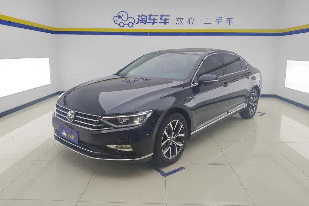 Volkswagen Magotan 330TSI DSG Leading Version, 2020 — фото 1
