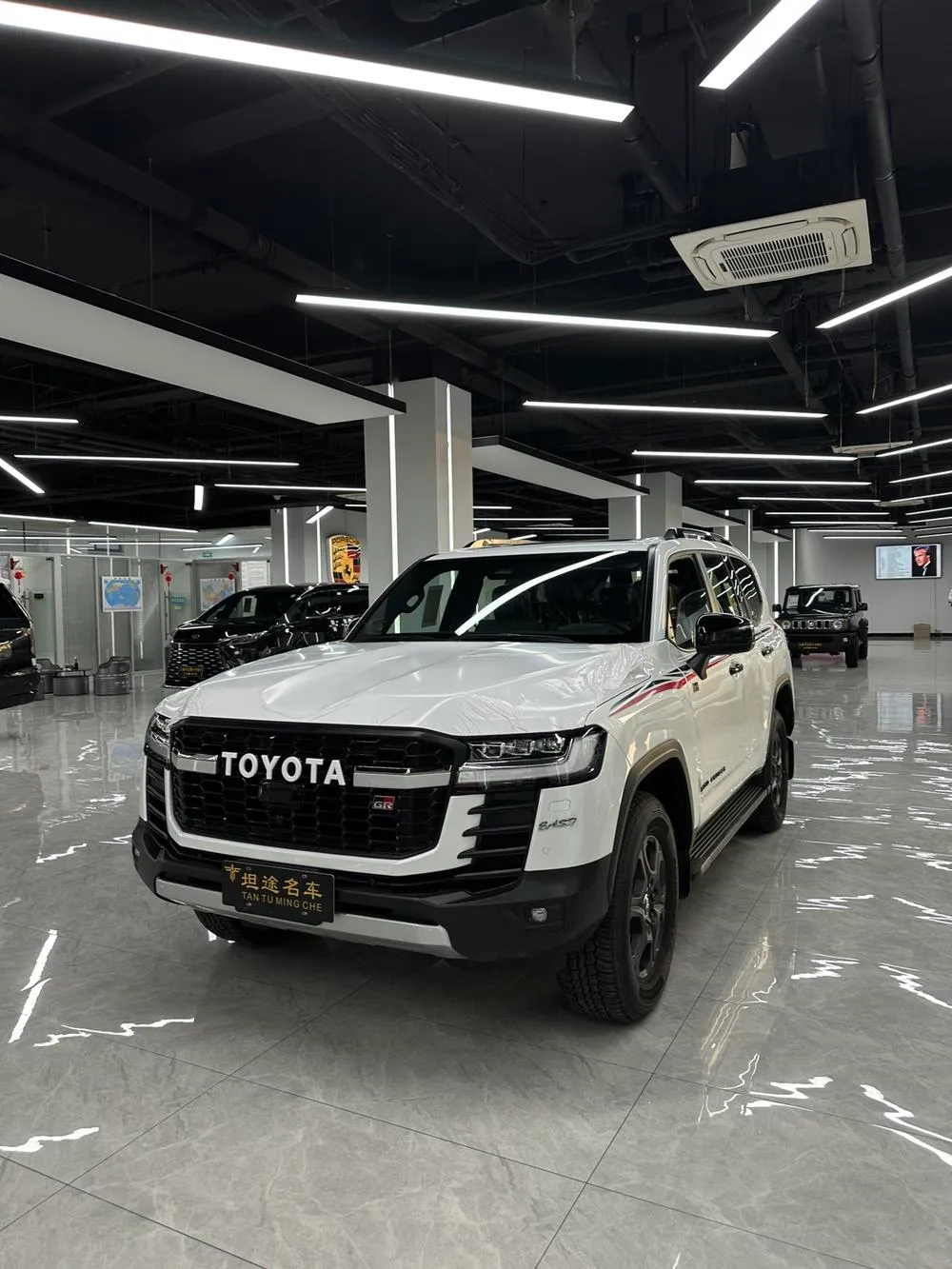Toyota Land Cruiser (Import) 3.5T Auto 4WD 7 Seater Parallel Import, 2025 — фото 1
