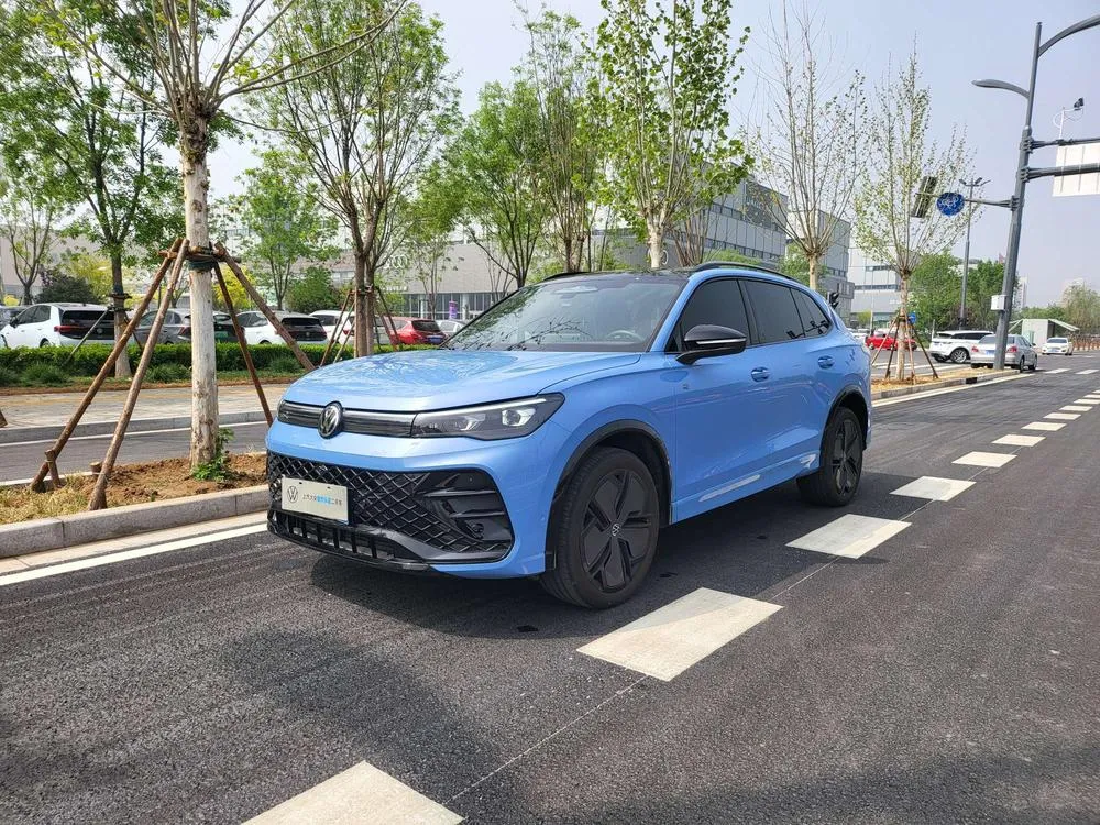 Volkswagen Tiguan L, 2024