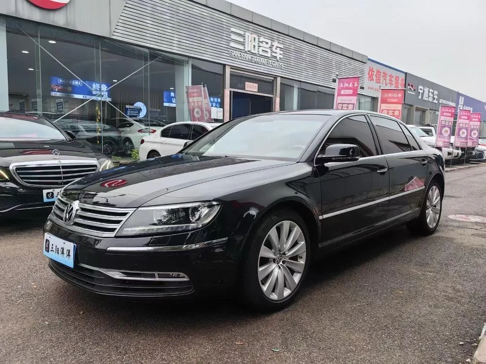 Volkswagen Phaeton 3.6L V6 4 Seater Extended Individual Edition, 2011 — фото 1