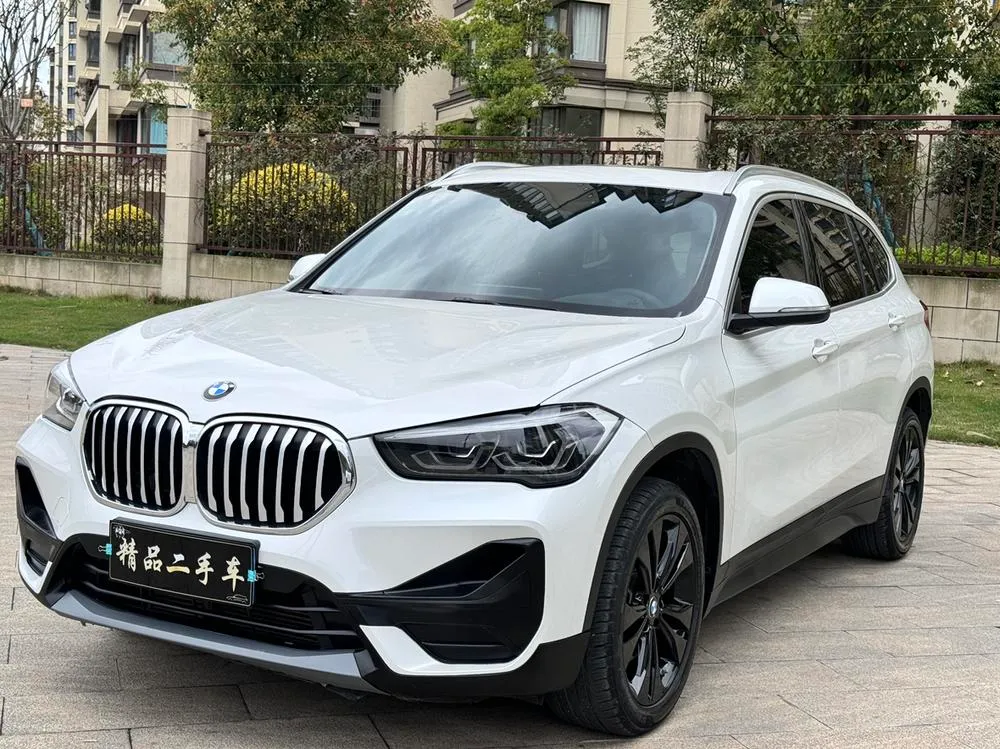 BMW X1 sDrive20Li Fashion Version, 2020 — фото 1