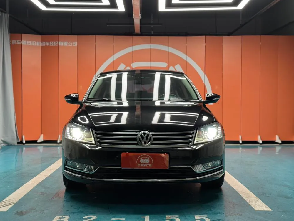 Volkswagen Magotan Facelift 2.0TSI Premium Version, 2015 — фото 1