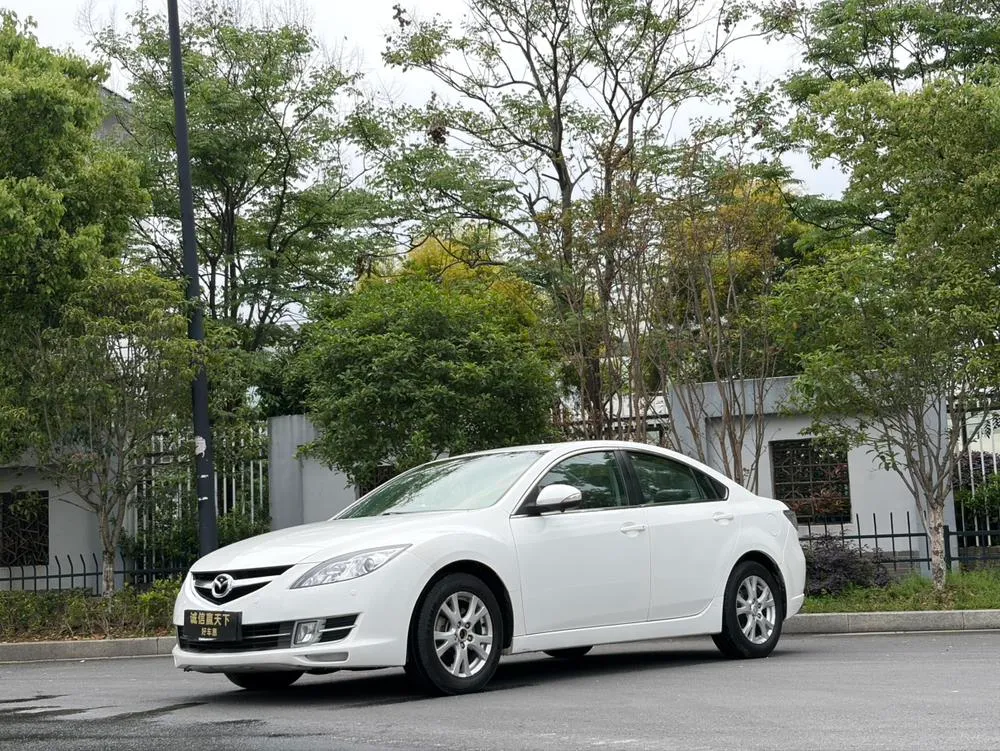 Mazda Ruiyi 2.0L Auto Luxury Edition, 2015 — фото 1