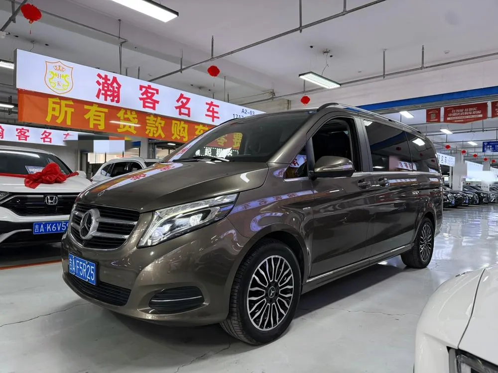 Mercedes-Benz V-Class V 260 Premium Edition, 2017 — фото 1
