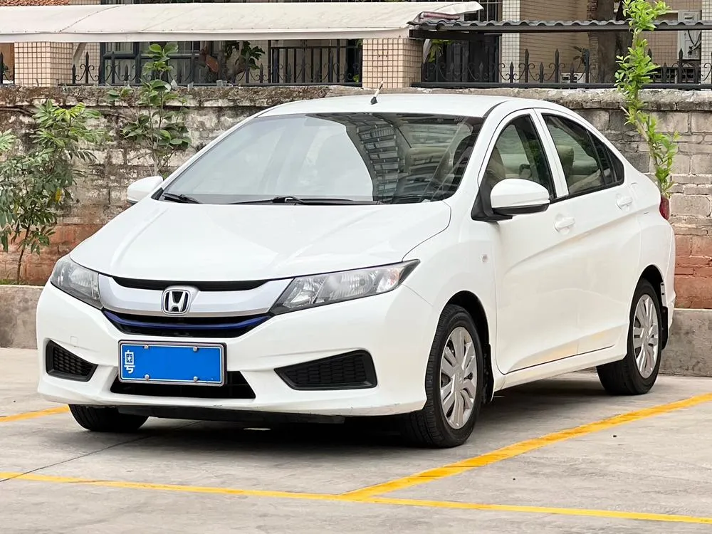 Honda City 1.5L CVT Comfort Edition, 2015 — фото 1
