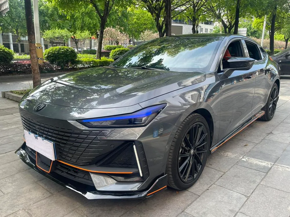 Changan UNI-V 1.5T Sport Edition, 2023 — фото 1