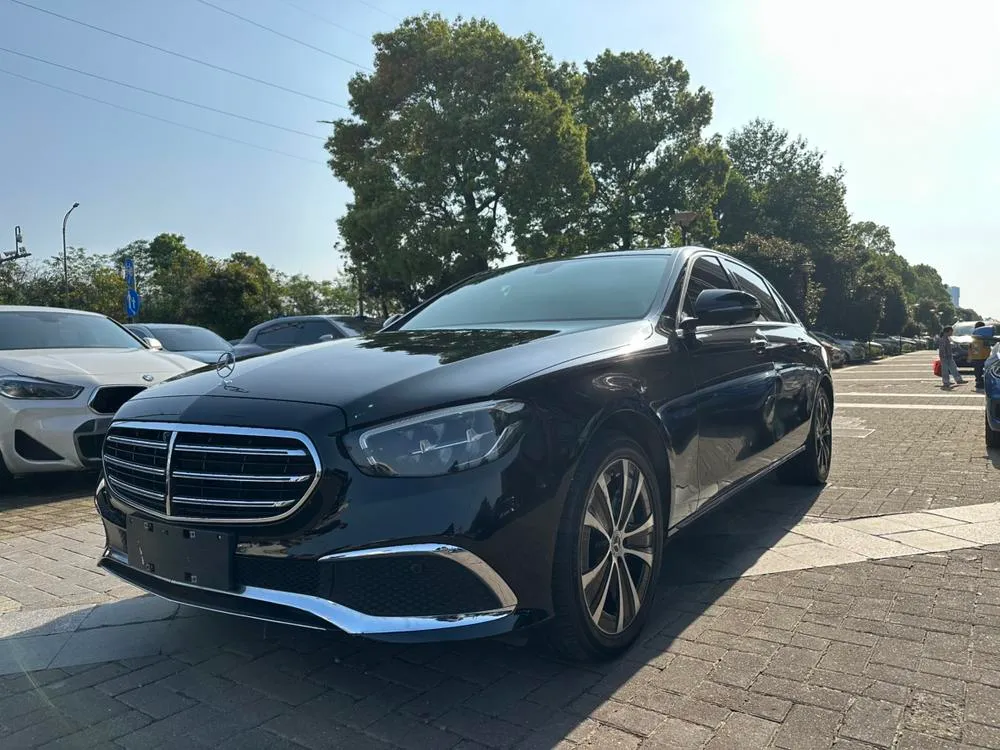 Mercedes-Benz E-Class PHEV E 350 e L, 2023 — фото 1