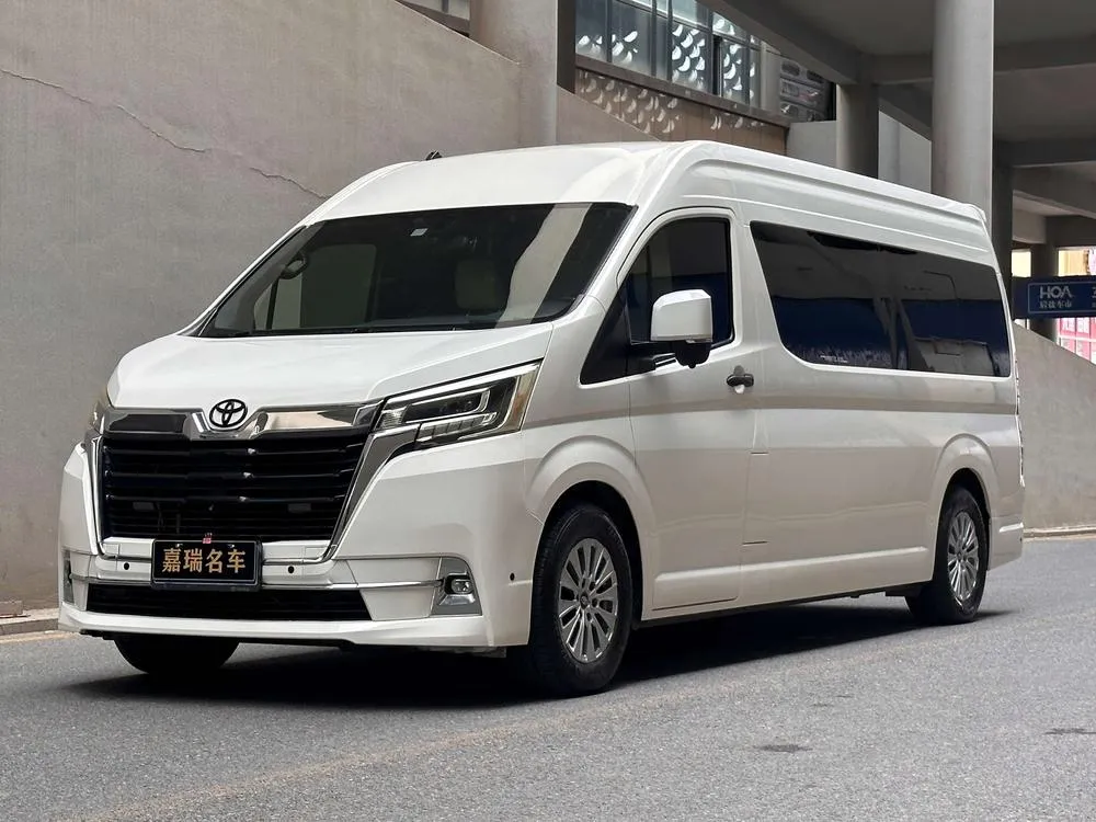Toyota Hiace, 2022
